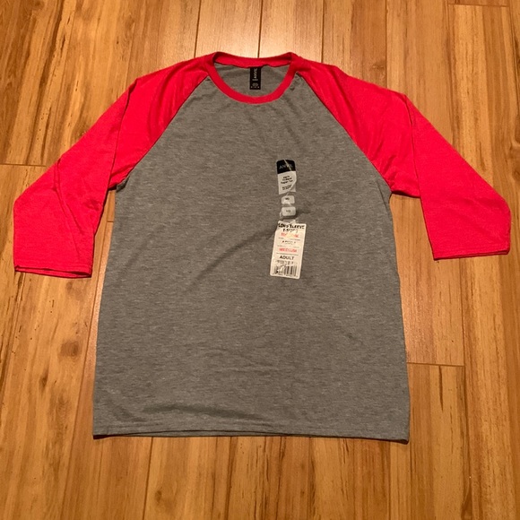 Anvil Raglan Tee Shirt Heather Grey Heather Red 3/4 Sleeve M Medium Top New - Picture 1 of 3